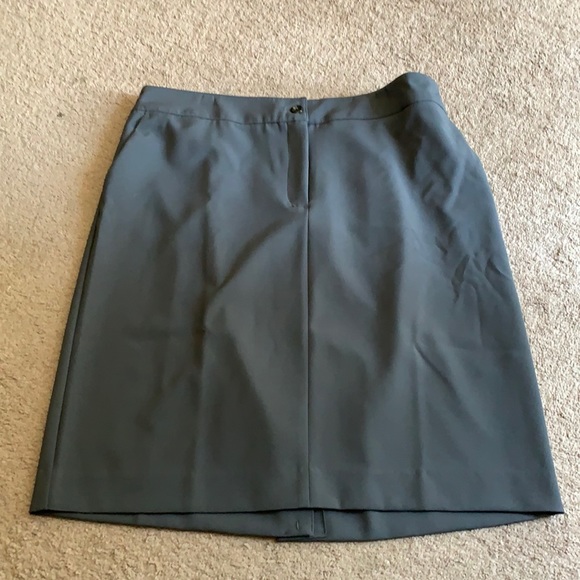 Jessica London Dresses & Skirts - Gray Skirt